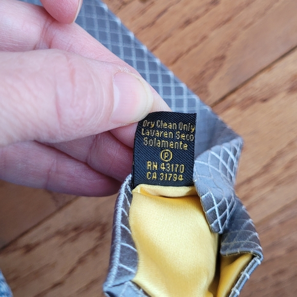 Donald Trump Tie Gold Signature Collection Silk Necktie Tie Silver Diamond 58" - Picture 11 of 14